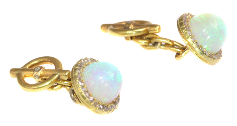 Essentiële informatie voordat u sieraden of sierraden koopt; laat-Victoriaanse manchetknopen 18k gouden diamant en opalen, omstreeks 1900