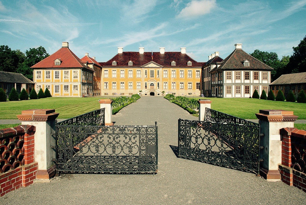 entrance of the Schloss Oraniënbaum