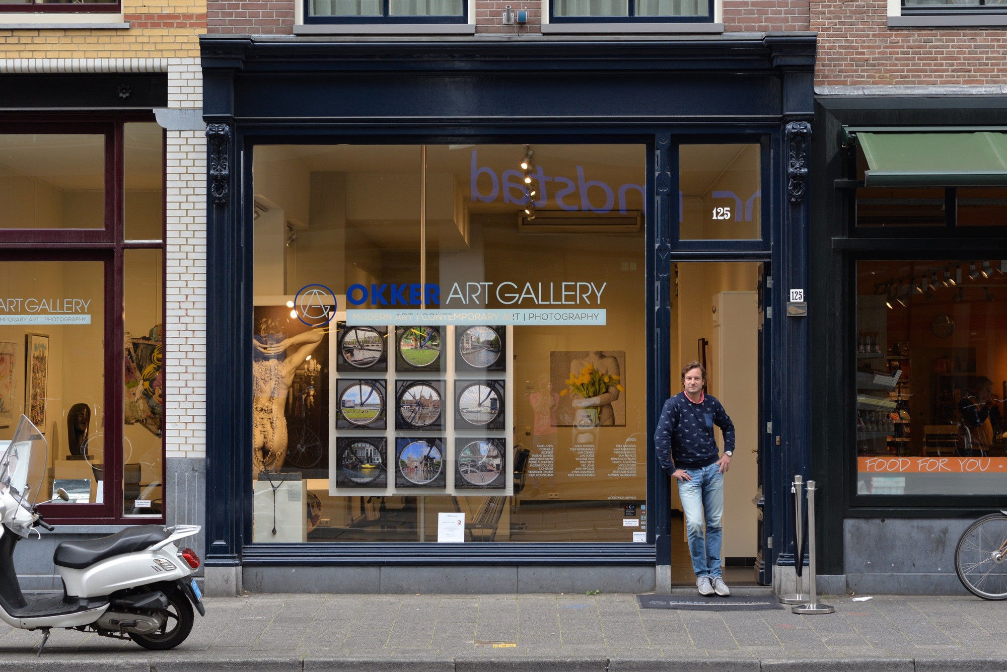 « Art à vendre à Amsterdam » ; Okker Art Gallery une galerie moderne accessible
